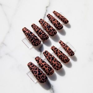 Custom Hand Painted Leopard Print Press On Nails